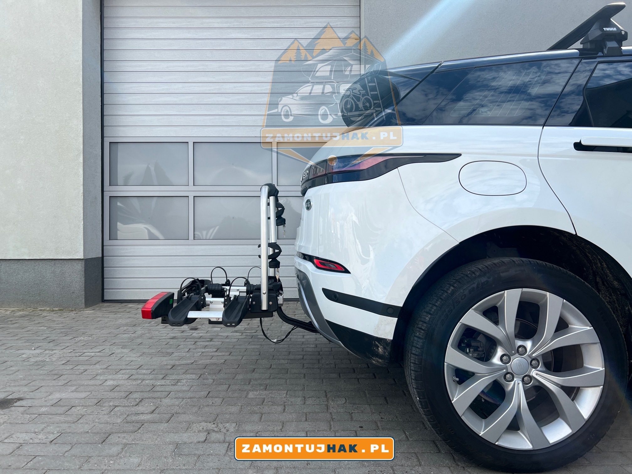 Uebler i21 Bike Rack: The Ideal Companion for Your Mercedes GLC Adventures